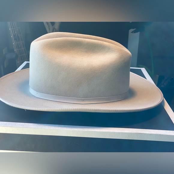 Stetson 6x Open Road
Silverbelly 7 1/4 - Picture 8 of 11